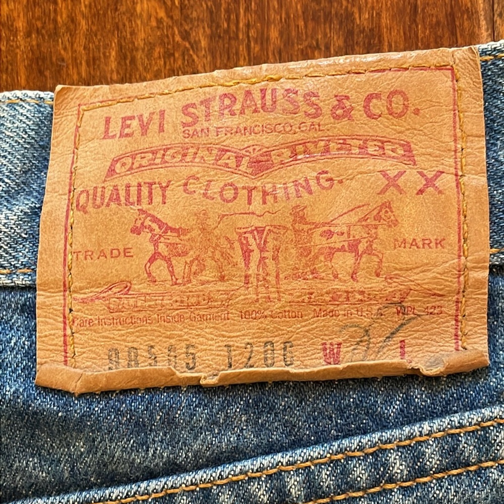 Levi’s 1990’s Denim skirt Made in USA - Picture 3 of 13